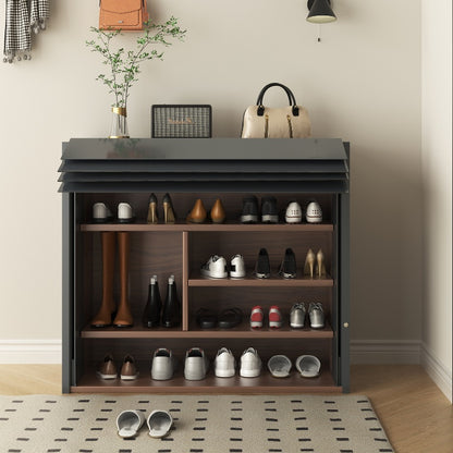 Lifting cabinet door